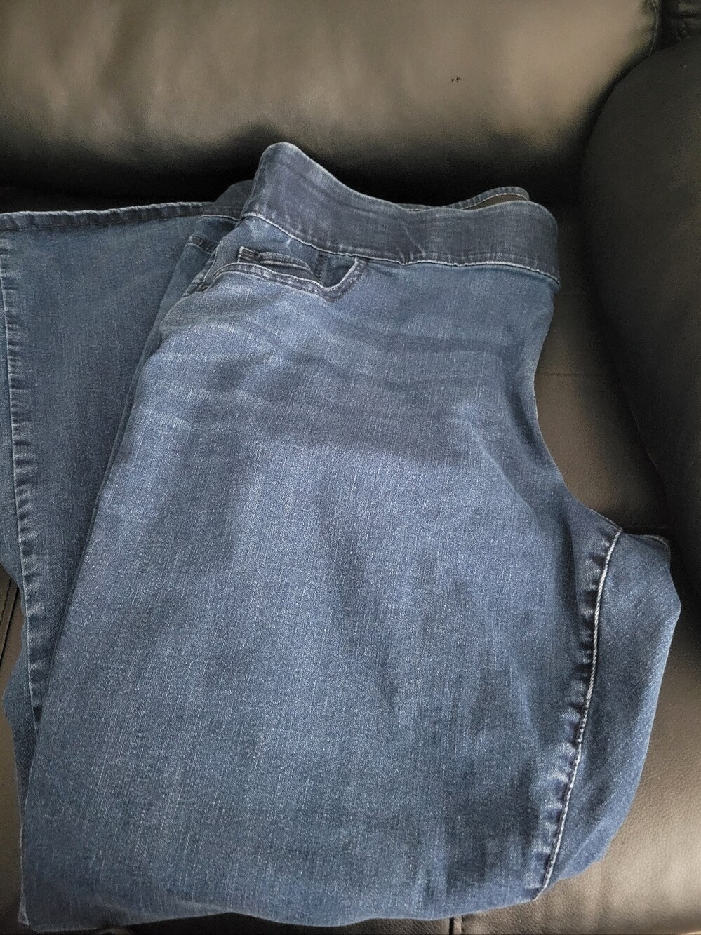 ON Blue Wider-Leg Jeggings / Jeans, Long /Tall, Size 26